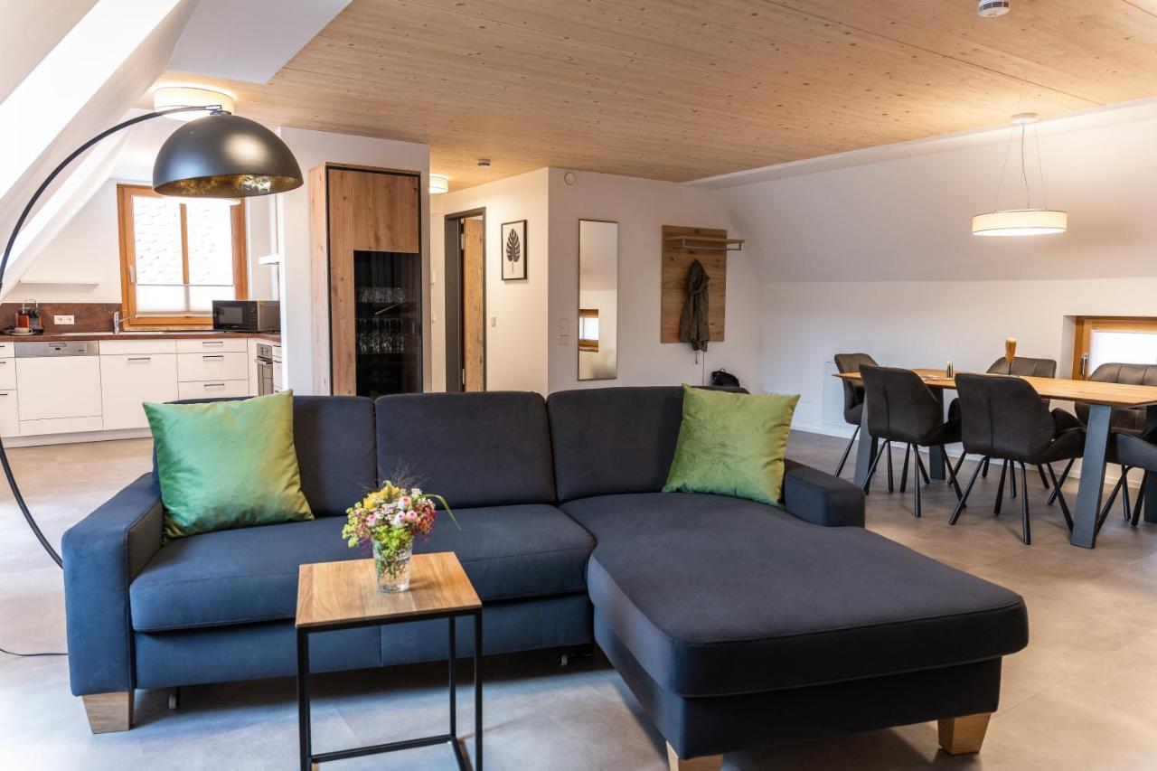 4 Apartments Im Hof By Gasthof Linde アルプシュタット エクステリア 写真