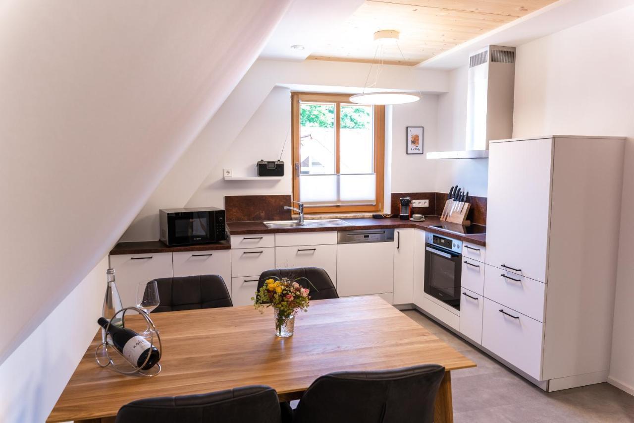 4 Apartments Im Hof By Gasthof Linde アルプシュタット エクステリア 写真